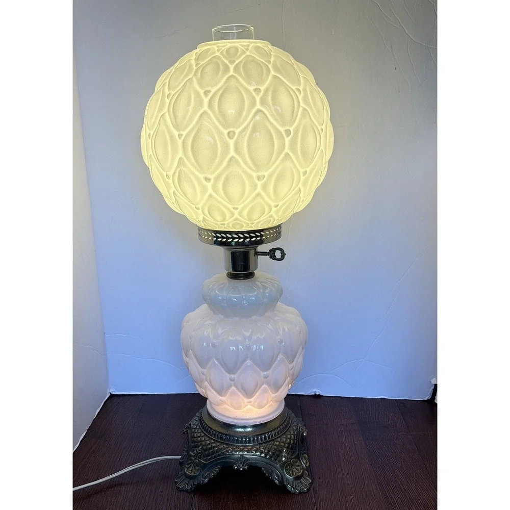 VTG MCM Gone With The Wind Milk Glass Diamond Quilt Pattern 3 Way Lamp Complete